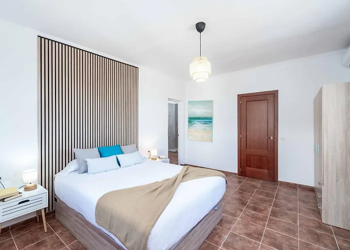 Bellisima Playa Blanca (Lanzarote)