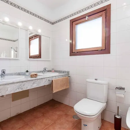 Bellisima Playa Blanca (Lanzarote)